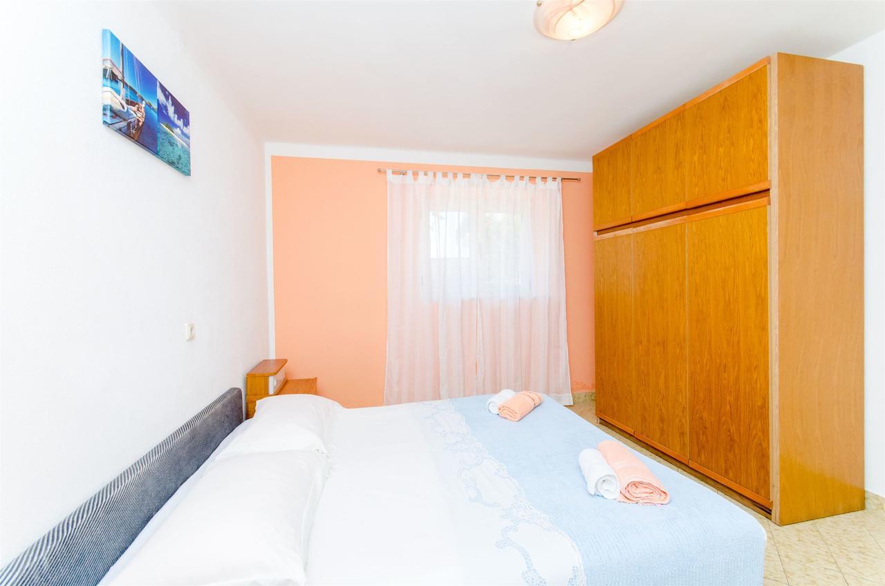 Apartments Mateo Baška Voda Εξωτερικό φωτογραφία