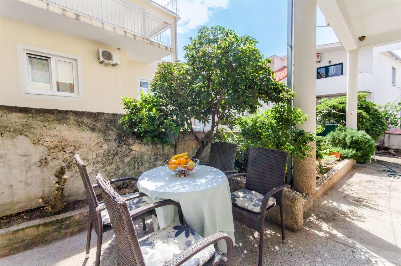 Apartments Mateo Baška Voda Εξωτερικό φωτογραφία