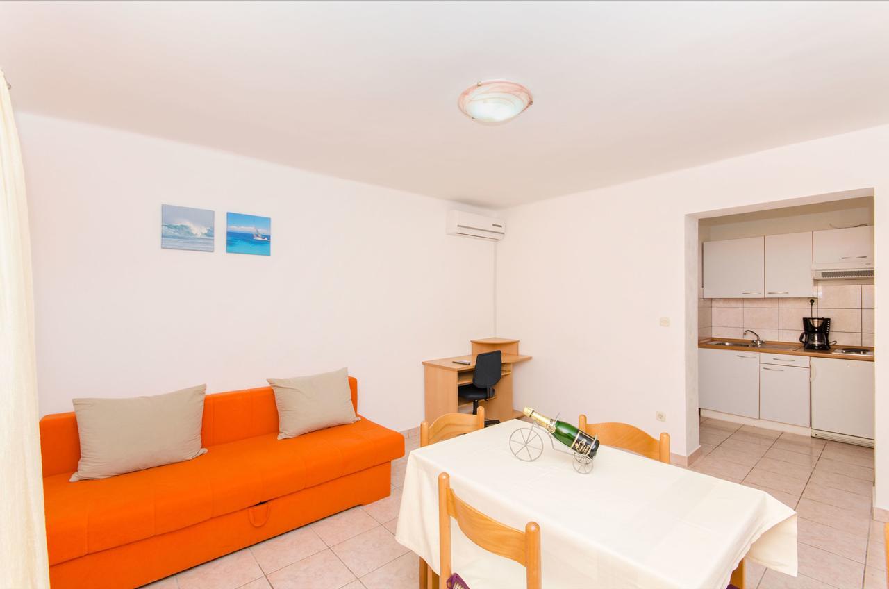Apartments Mateo Baška Voda Εξωτερικό φωτογραφία