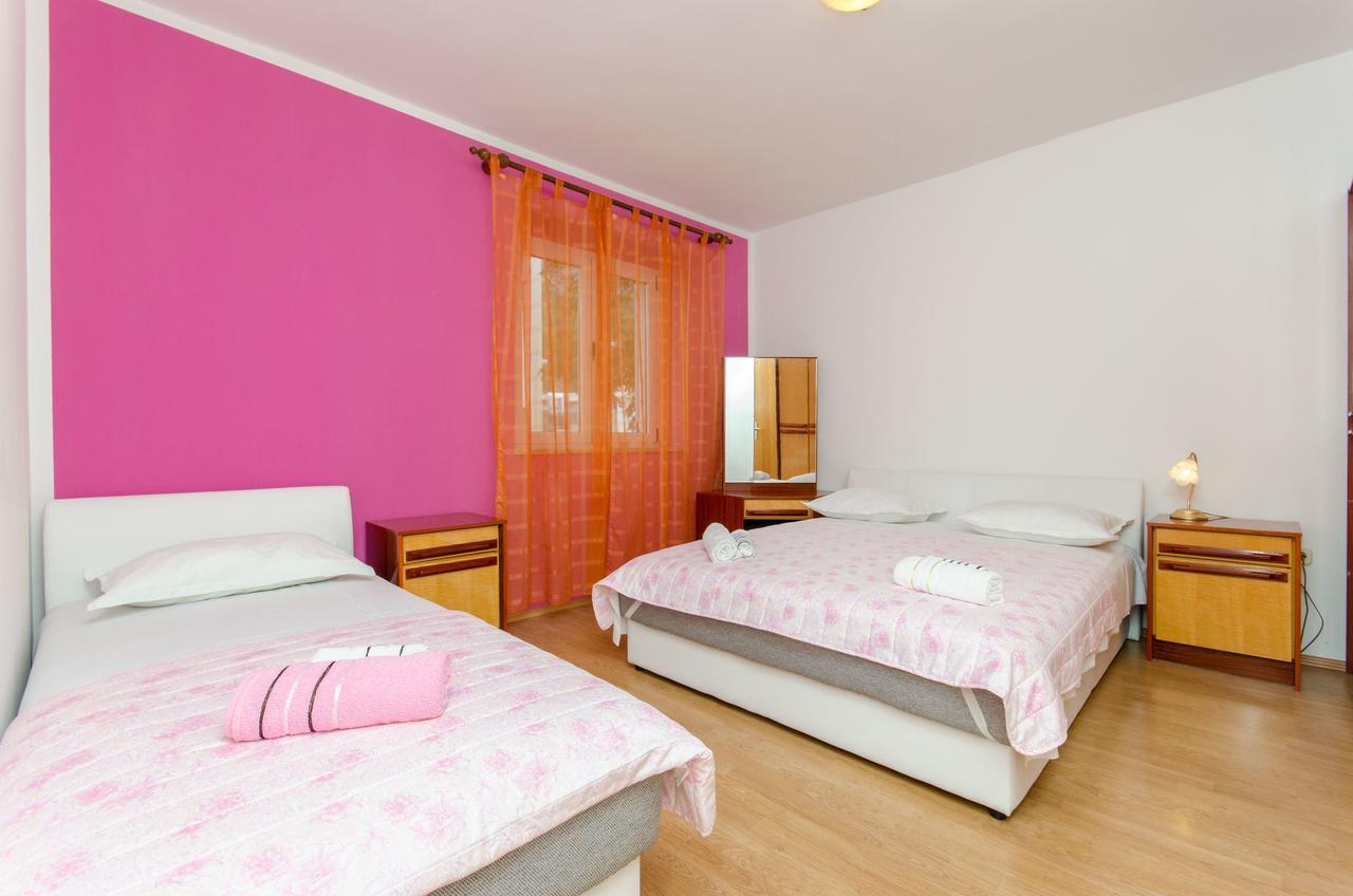 Apartments Mateo Baška Voda Εξωτερικό φωτογραφία