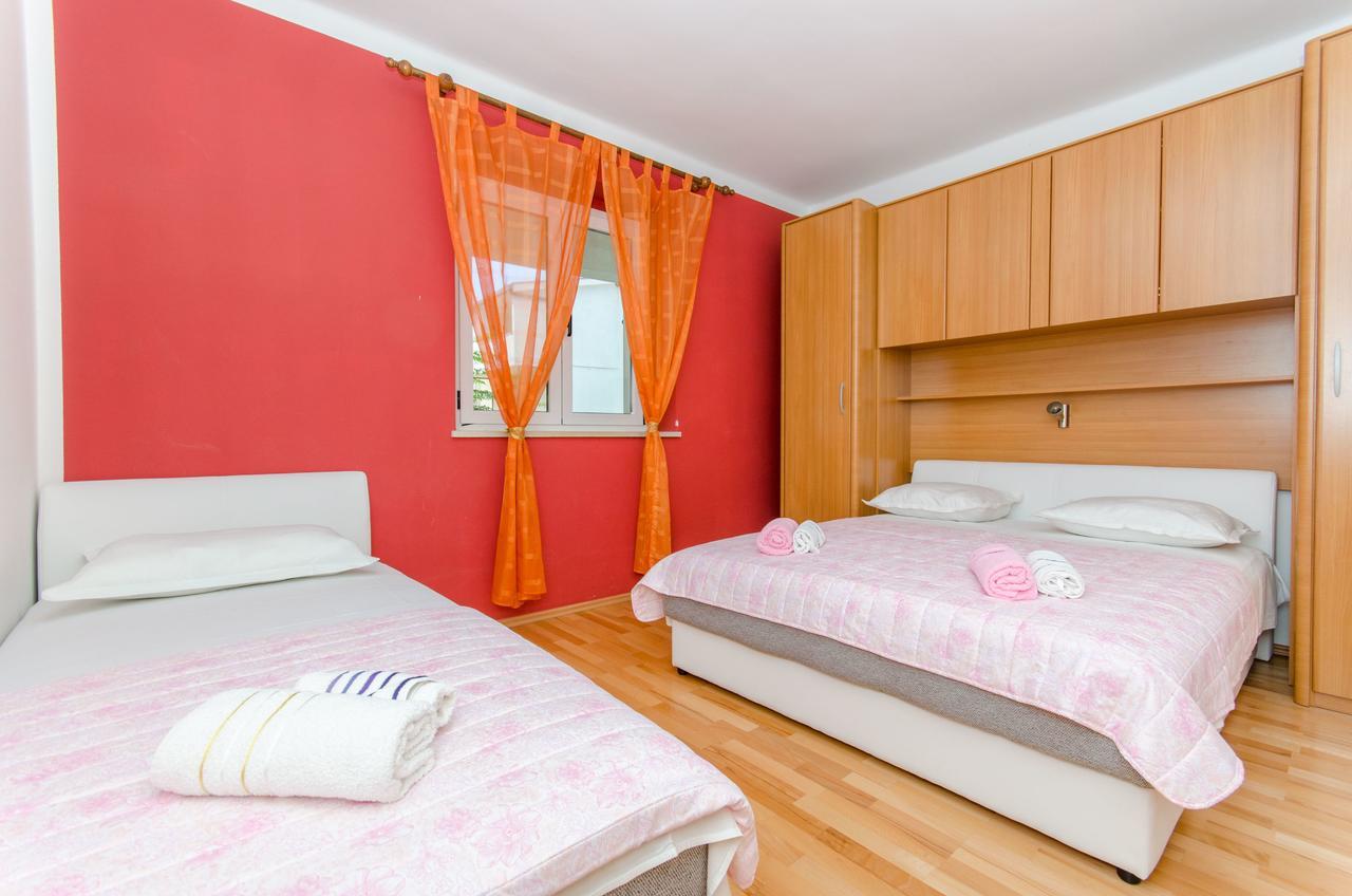 Apartments Mateo Baška Voda Εξωτερικό φωτογραφία