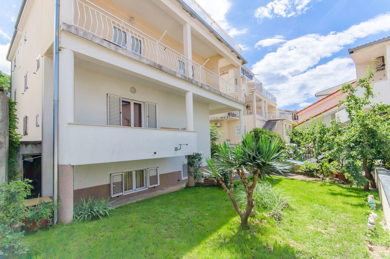 Apartments Mateo Baška Voda Εξωτερικό φωτογραφία