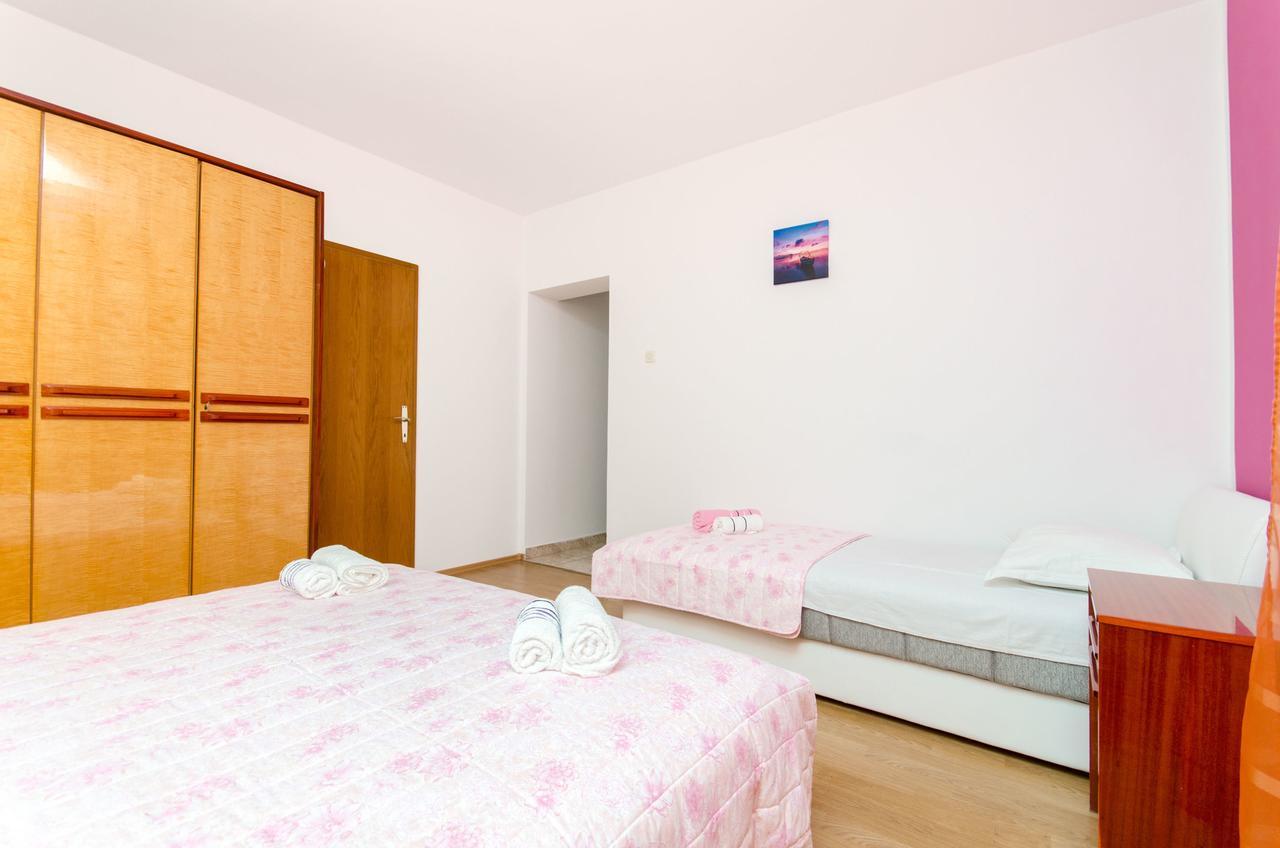 Apartments Mateo Baška Voda Εξωτερικό φωτογραφία